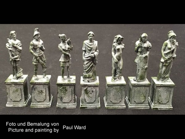 7 römische Statuen, inkl. 7 Sockel